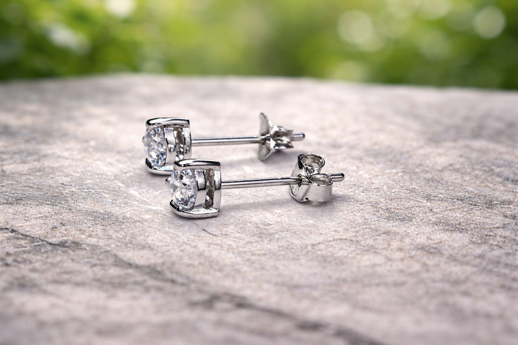 Sterling Silver 3 Claw Stud Earrings