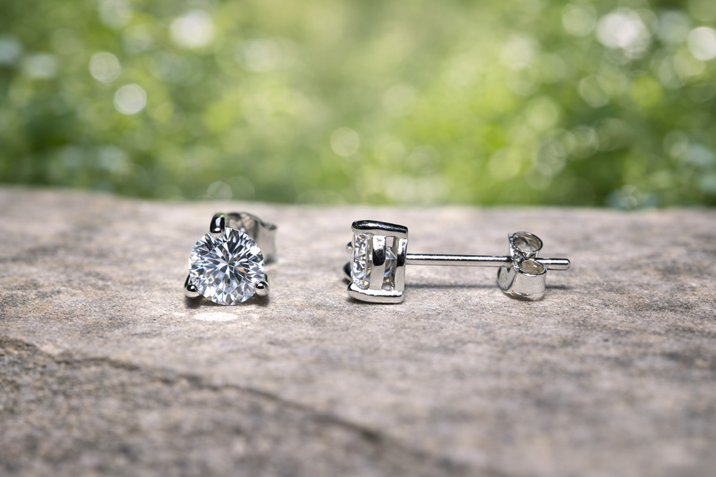 Sterling Silver 3 Claw Stud Earrings