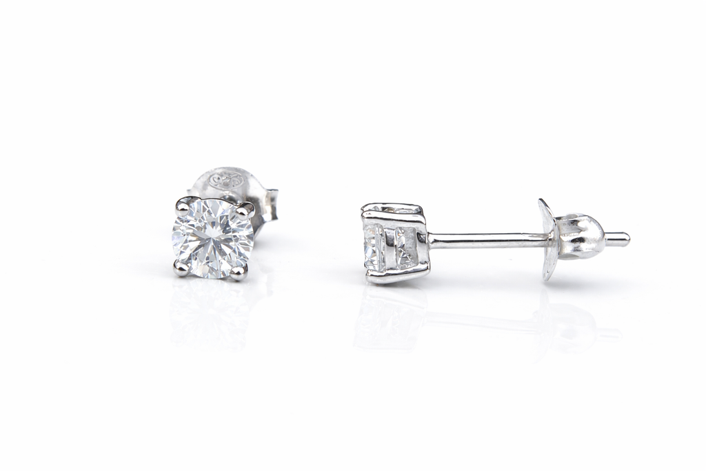 Sterling Silver 4 Claw Stud Earrings